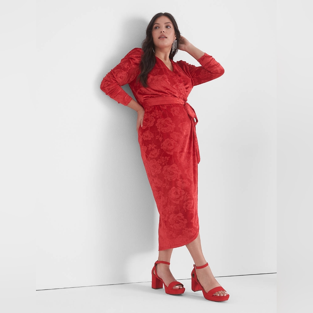 Lane Bryant size 26/28 red velvet rose dress